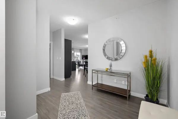 #402 2229 44 AV NW, Edmonton, AB T6T 0W6