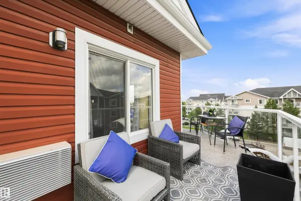 #402 2229 44 AV NW, Edmonton, AB T6T 0W6