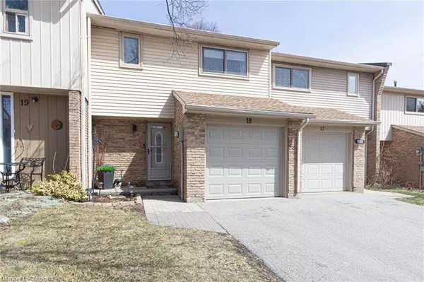 1522 Lancaster Drive #18, Oakville, ON L6H 2Z2
