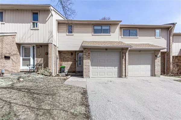 1522 Lancaster Drive #18, Oakville, ON L6H 2Z2