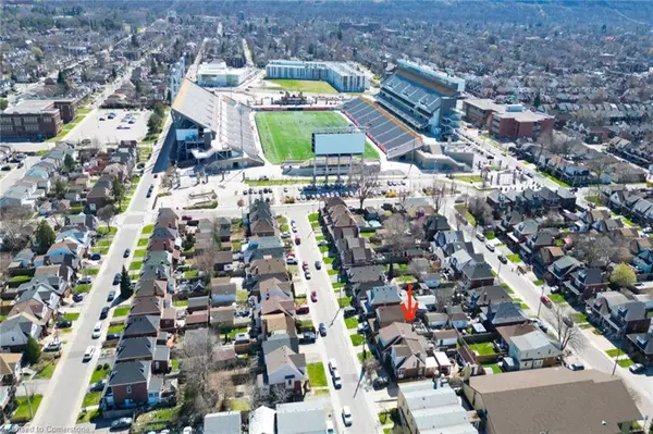 165 Leinster Avenue N, Hamilton, ON L8L 6Y1