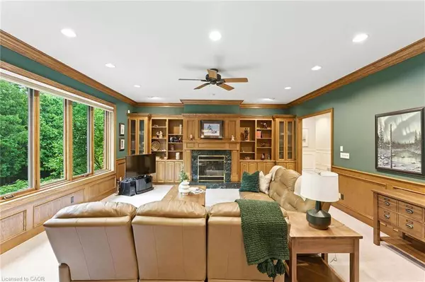 31 Cullum Drive, Carlisle, ON L0R 1H2