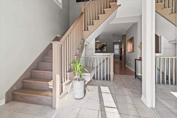 100 Celano DR, Hamilton, ON L8B 1V2