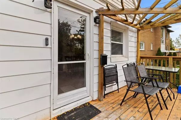 1097 Enola Avenue, Mississauga, ON L5G 4B1