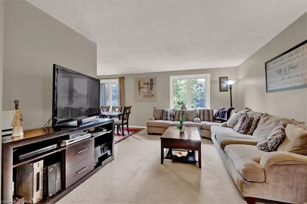 51 Southglen Road, Brantford, ON N3R 6Z9