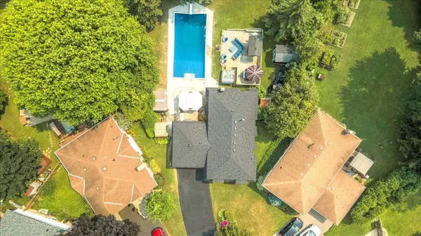 51 Southglen RD, Brantford, ON N3R 6Z9