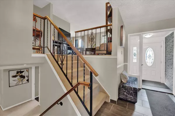 51 Southglen RD, Brantford, ON N3R 6Z9