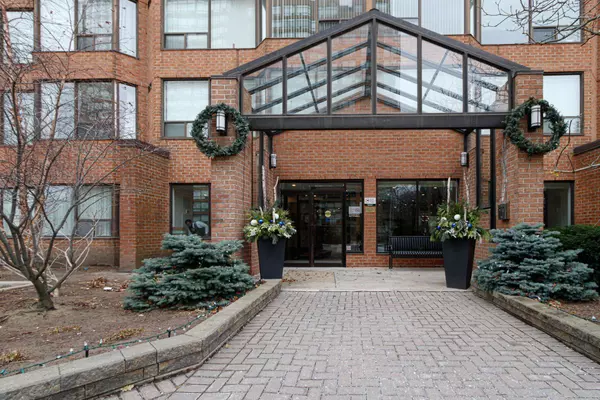 1270 Maple Crossing BLVD #1914, Burlington, ON L7S 2J3
