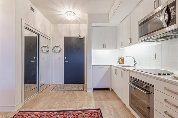 1575 Lakeshore Road W #161, Mississauga, ON L5J 0B1