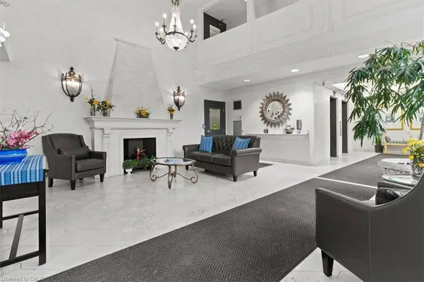 77 Governors Road #602, Hamilton, ON L9H 7N8