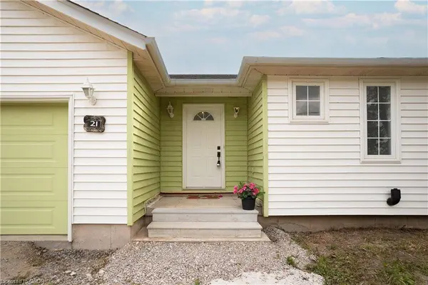 21 Villella Road, Lowbanks, ON N0A 1K0