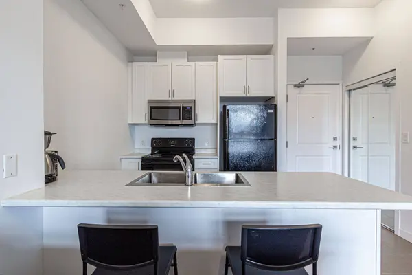 5010 Corporate DR #407, Burlington, ON L7L 0H6