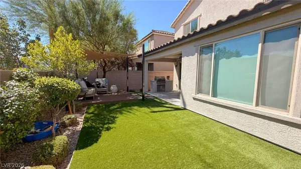 9046 Field Maple ST, Las Vegas, NV 89178