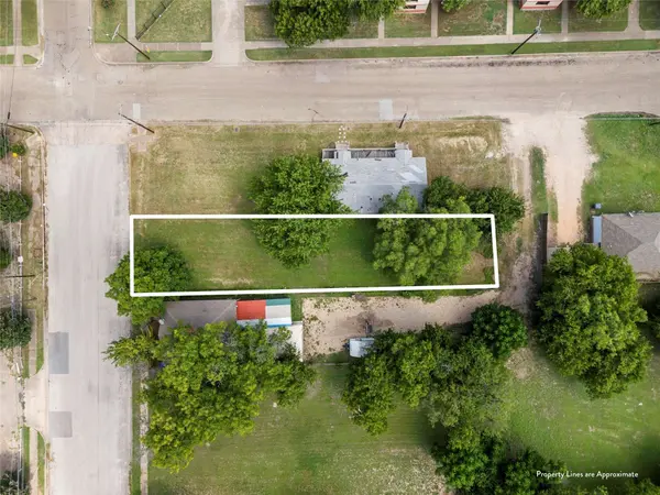 725 S 12th ST, Waco, TX 76706