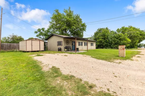 131 Norm ST, China Spring, TX 76633