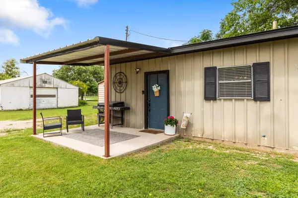 131 Norm ST, China Spring, TX 76633