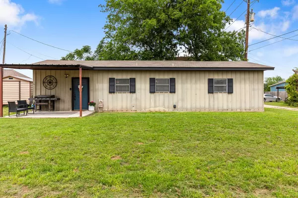 131 Norm ST, China Spring, TX 76633