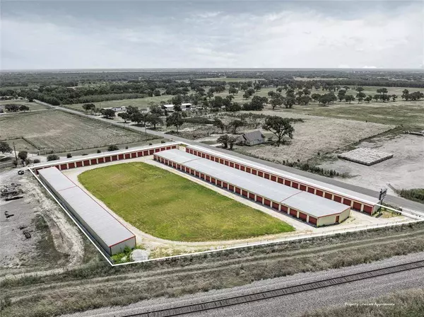 193 E Hilltop Road, Elm Mott, TX 76640