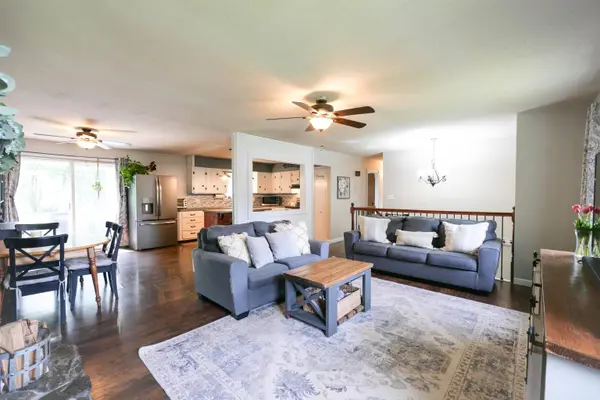 232 Meadow LN, West Rutland, VT 05777