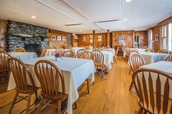 78 Cream Hill RD, Mendon, VT 05701