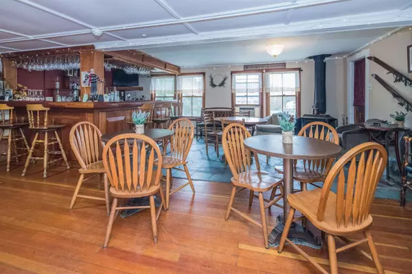 78 Cream Hill RD, Mendon, VT 05701