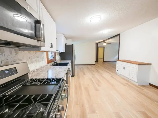 5190 Whipple Hollow RD, Pittsford, VT 05744