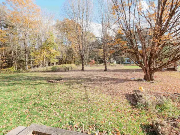 1646 Plains RD, Pittsford, VT 05763