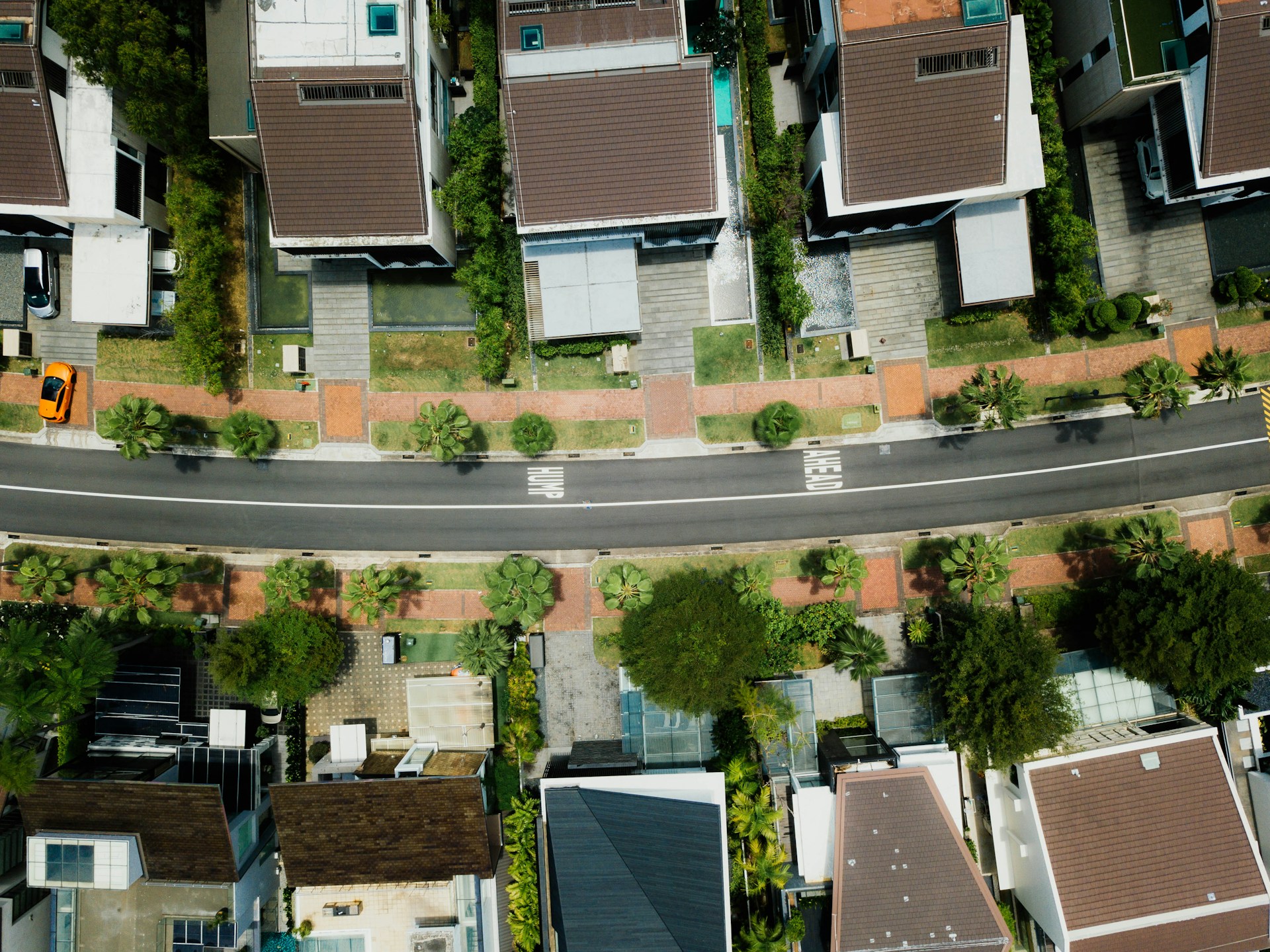 top view of a residential neighborhood