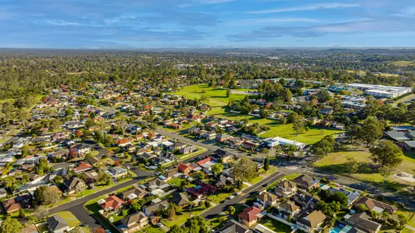 Why Zillow Estimates Aren't Always Accurate: The Value of Hiring a Real Estate Agent