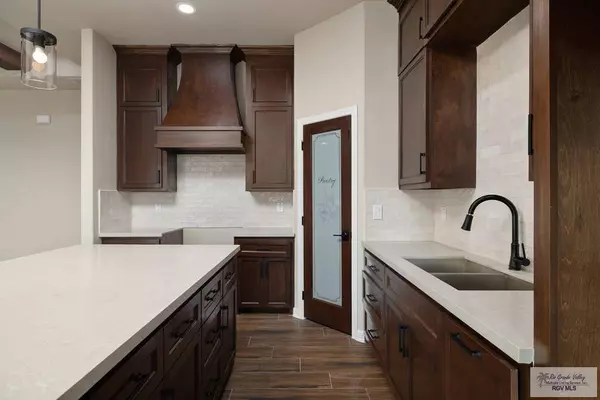 1522 STIRRUP CIR, San Benito, TX 78586