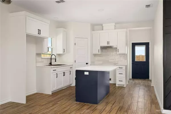 2021 Trinity ST, Donna, TX 78537