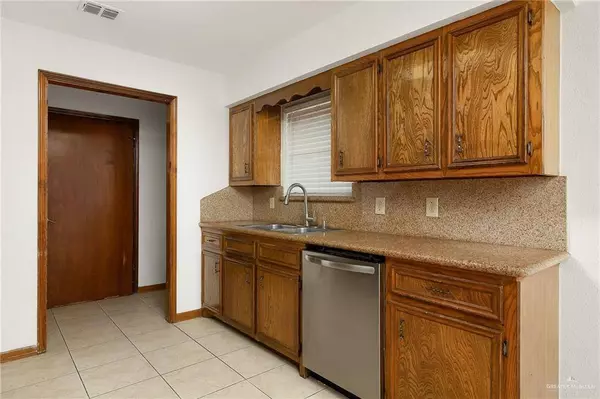 1913 E 24th ST, Mission, TX 78574