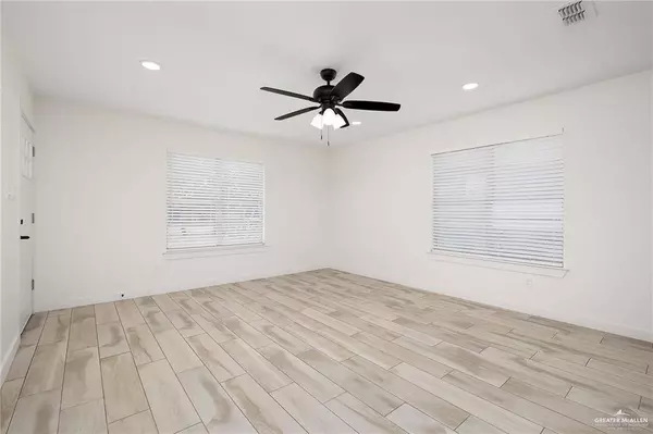 321 E Stubbs ST, Edinburg, TX 78539