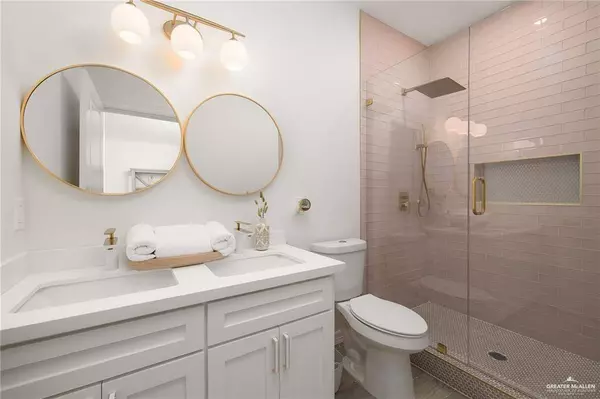 1009 Bass AVE #3, Port Isabel, TX 78578