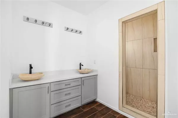 2105 Azalea ST, Mission, TX 78573