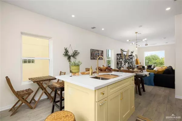 1009 Bass AVE, Port Isabel, TX 78578