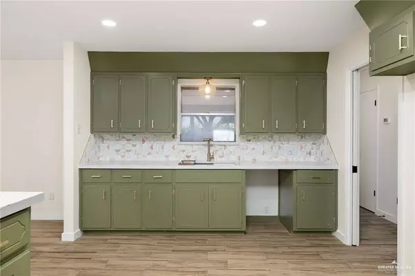 214 Santa Fe ST, Edinburg, TX 78541