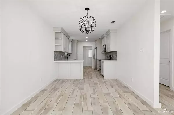 321 E Stubbs ST, Edinburg, TX 78539