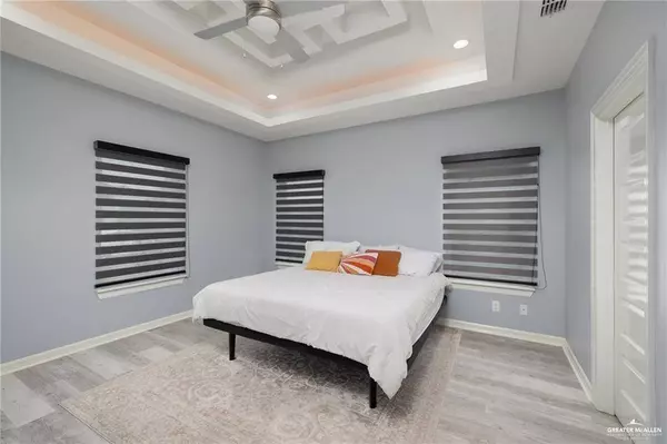 5904 N Dodger ST, Pharr, TX 78577