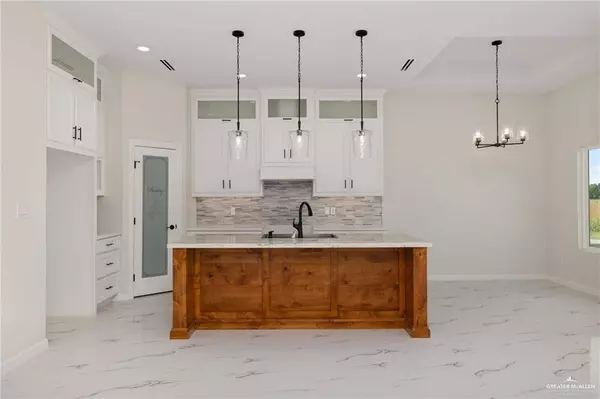 3901 La Paloma DR, San Juan, TX 78589