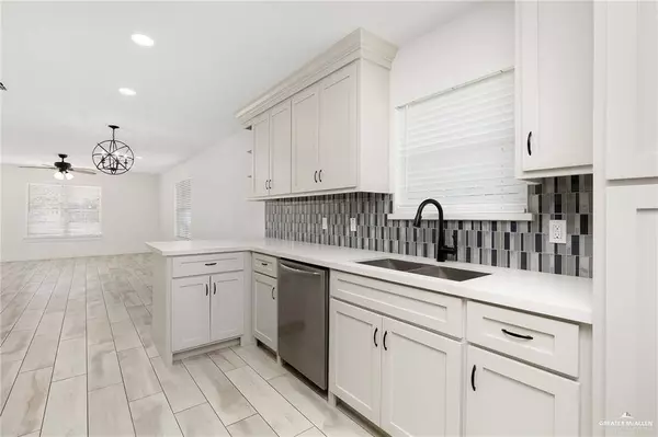 321 E Stubbs ST, Edinburg, TX 78539