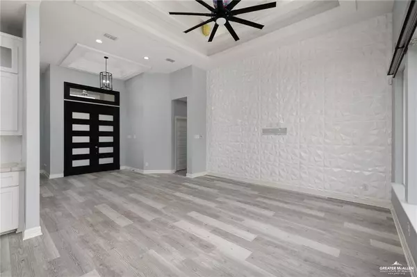 5904 N Dodger ST, Pharr, TX 78577