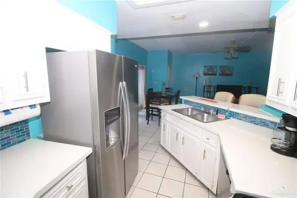 125 E Georgia Ruth DR #B202, South Padre Island, TX 78597