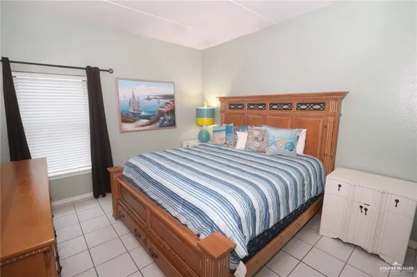 125 E Georgia Ruth DR #B202, South Padre Island, TX 78597