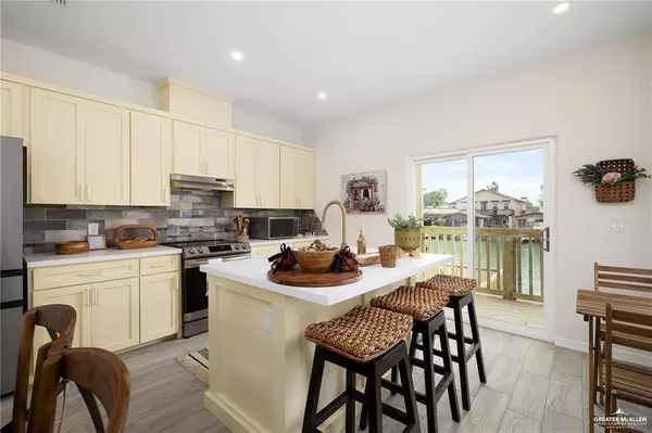 1009 Bass AVE #1, Port Isabel, TX 78578