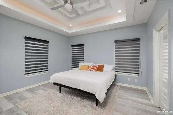 5904 N Dodger ST, Pharr, TX 78577