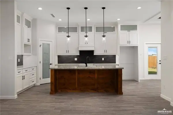 3801 La Paloma DR, San Juan, TX 78589