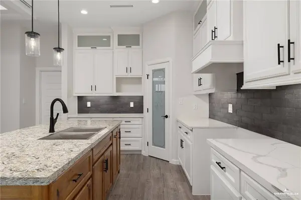 3801 La Paloma DR, San Juan, TX 78589
