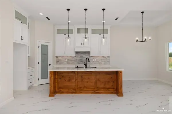 3901 La Paloma DR, San Juan, TX 78589