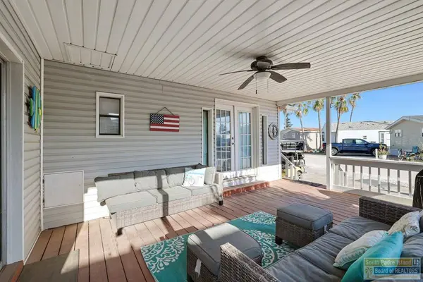 396 Sand Dollar Circle, Port Isabel, TX 78578